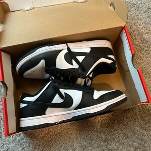 Nike panda dunks